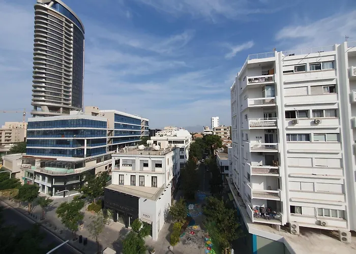 The C - Business & Leisure In 公寓 尼科西亚