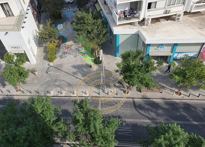 The C - Business & Leisure In *