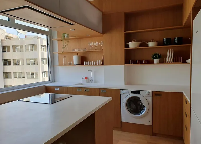 The C - Business & Leisure In Apartamento