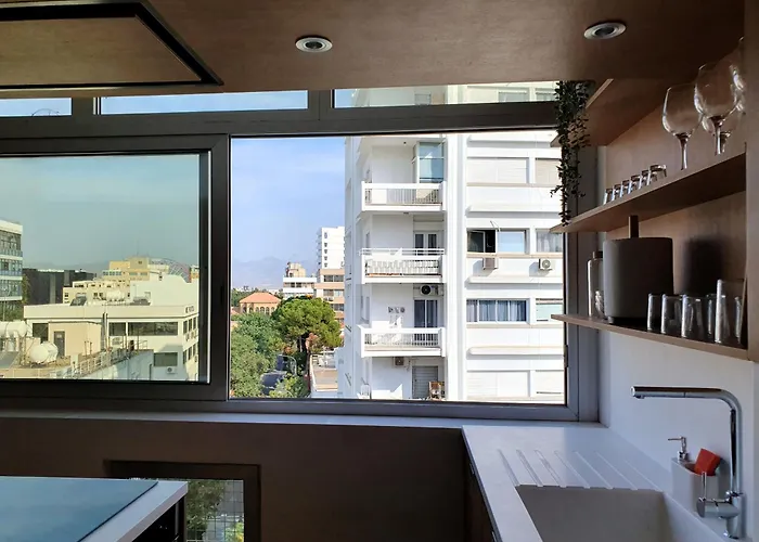 The C - Business & Leisure In Apartamento