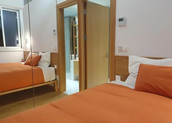 The C - Business & Leisure In Apartamento